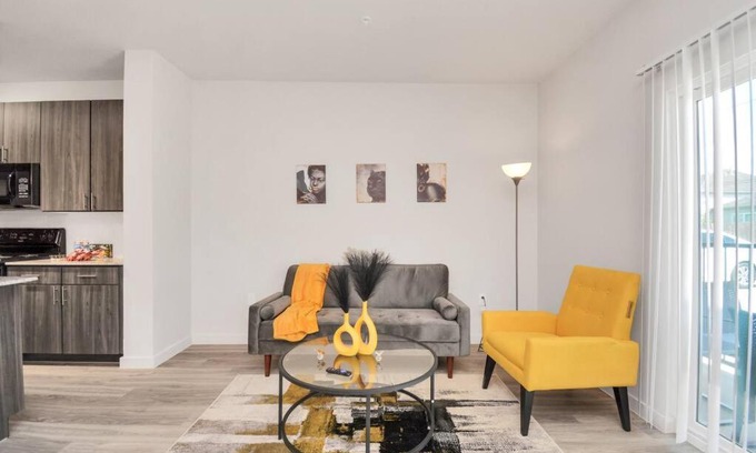 George Bush Park/Eldridge Apartment | Modern Poolside Apartment with Wi-Fi and Parking Access