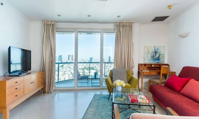 Tel Aviv Promenade Apartment | Stylish Apartment with Skyline Views and Balcony Access
