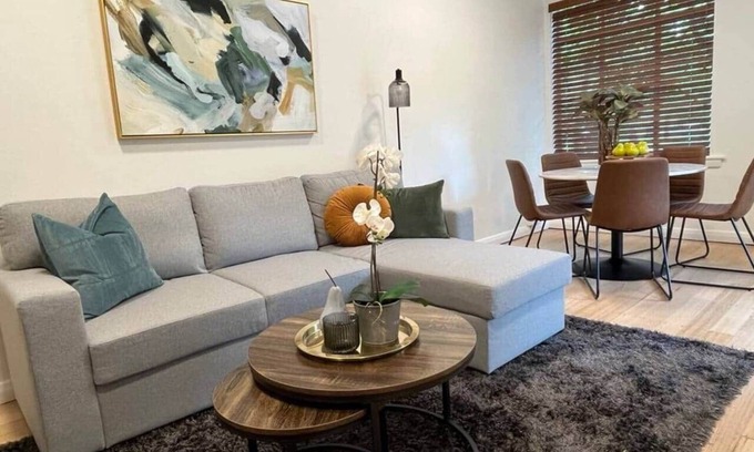 East Melbourne Apartment | Stylish Art Deco on the Park