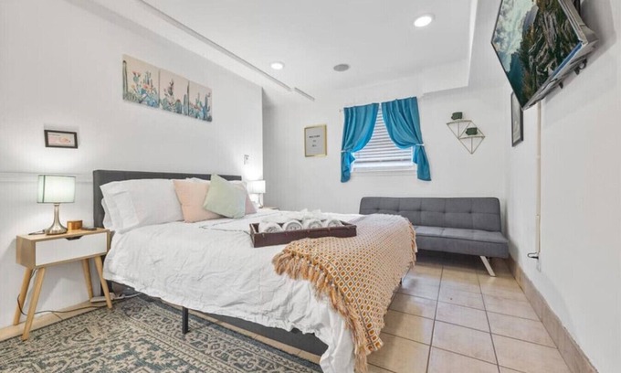 Stone Mountain Condo | Trendy Basement Apartment Near Stone Mountain Attractions