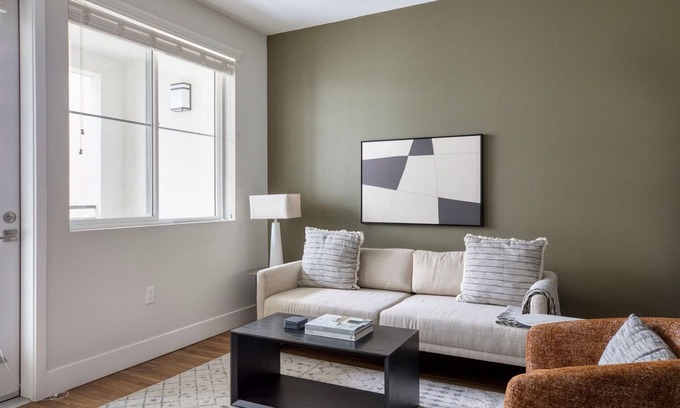 Carmel Valley Apartment | Modern Carmel Valley 1BR Retreat with Spa & Gym Access