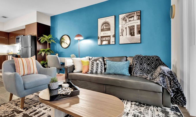 Cedar Park Apartment | Stylish Cedar Park 1BR – Pool, Gym, Walkable, Pet OK, 30 Mins from Austin