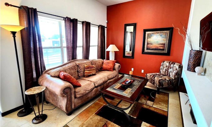 McAllen Condo | Stylish Condo w/Pool, Near Everything