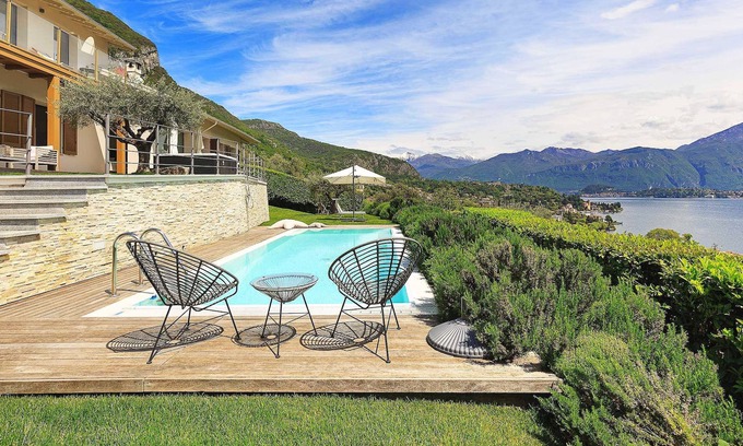 Azzano Villa | Stylish Villa Nadea with Pool and Lake Como Views