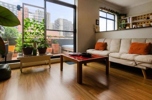 Redfern Apartment | Stylish & Convenient Stay in Central Redfern