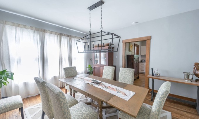 Somerset House | Group-Friendly Craftsman Retreat Steps from Downtown