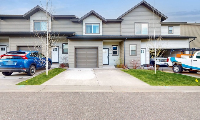 Gypsum House | Pet-Friendly Getaway with Grill & Washer Near Skiing