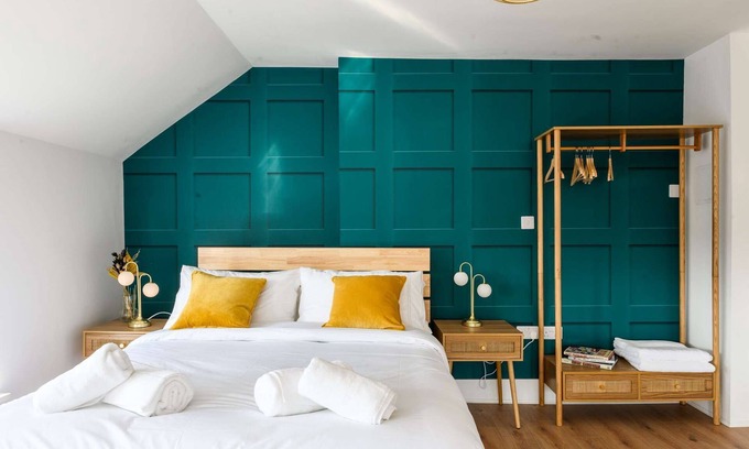 Riverside Apartment | Stylish Boutique Apartment Near City Center for Families