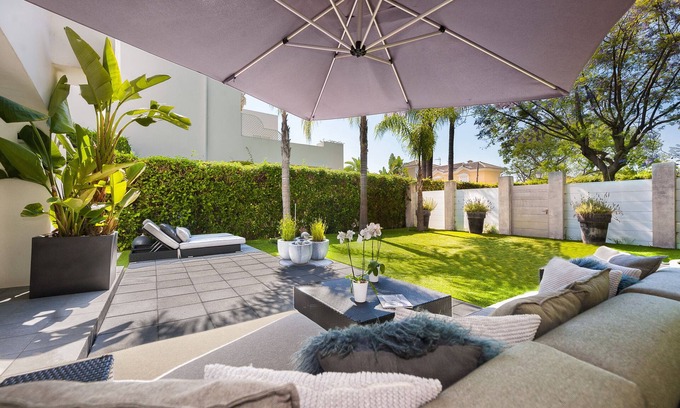 Guadalmina House | Modern 4-Bedroom Villa with Pool and Ocean Views in Guadalmina