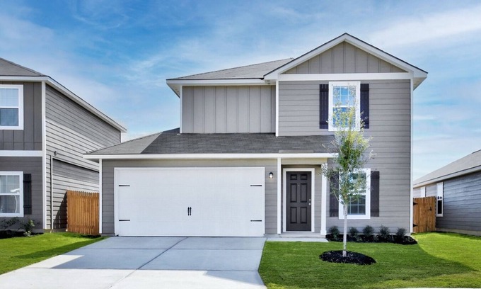Medina Valley House | Stylish, Family-Friendly Retreat Near Lackland AFB, SeaWorld & More!