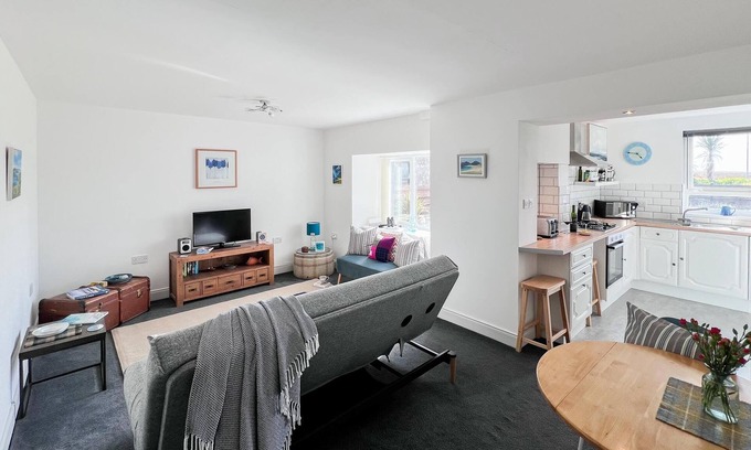 Isle of Lewis House | Dreamy Oceanfront House in Aird - Rated 10/10 by Guests