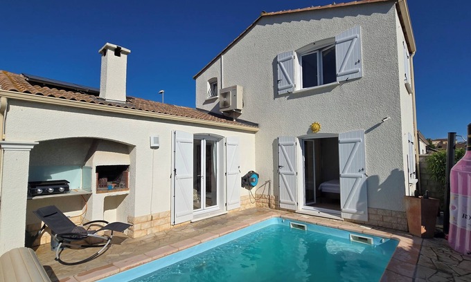Portiragnes House | Elegant Retreat with Private Pool and Mediterranean Garden