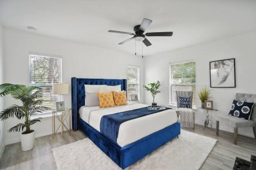 Sulphur Springs Apartment | Stylish in heart of Tampa 2bed 2bath Close to YBOR