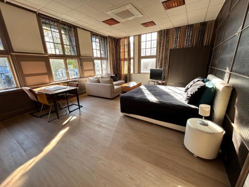 Dordrecht Apartment | City Centre Dordrecht: Family-Friendly Stylish Studio S1
