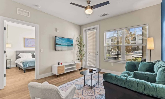 Southeast Orlando Apartment | Stylish King Apt, Close to Disney & Pet-Friendly