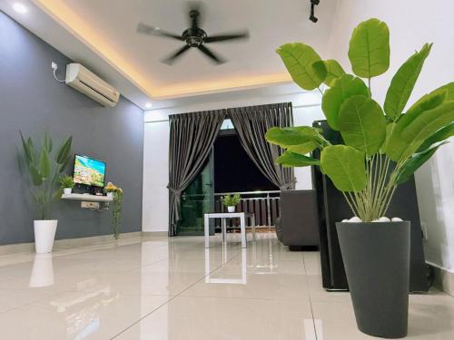 Setia Tropika Apartment | Stylish Luxury Two Bedrooms Condo 1-6pax at D Secret Garden - Johor Bahru-Mid Valley-Paradigm Mall-Dato Onn-Setia Tropika-Kempas-UTM