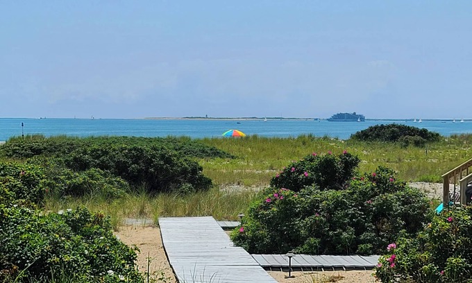 North Truro Cottage | Modern Bayfront Cottage with Direct Beach Access & Views