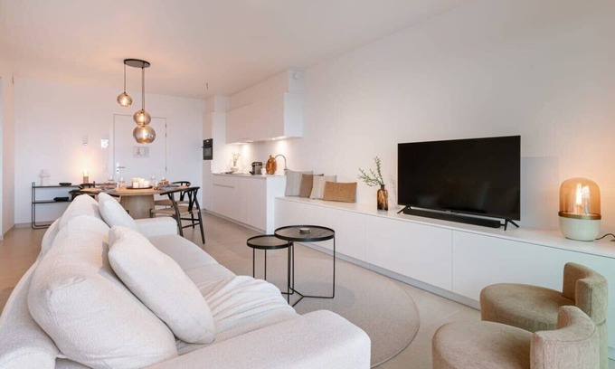 Ostend City Centre Apartment | Modern Apartment with Harbour View - Rated 10/10 by Guests