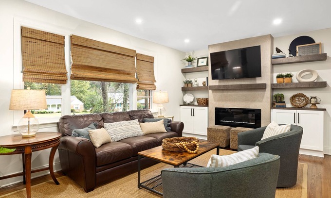 Northlake House | Chic Home in Prime Location with Family-Friendly Amenities