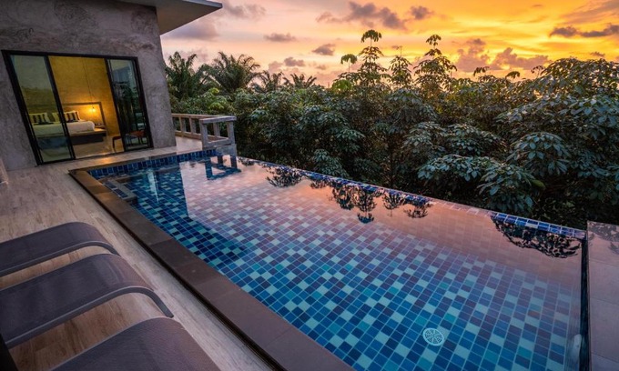 Ko Lanta Villa | Stylish Pool Villa - 9.2/10 Guest Rated, Walk to Beach