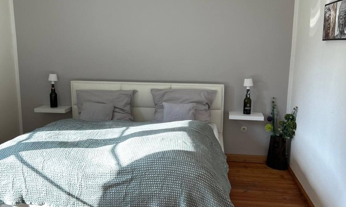 Bamberg Apartment | Stylish & quiet 2 room apartment old town Bamberg 5 min from the cathedral - parking possible.