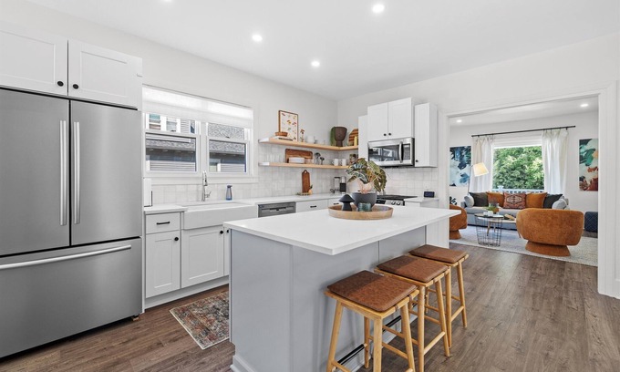 Oconomowoc House | Stylish Pet-Friendly Home with Fire Pit near Lakes