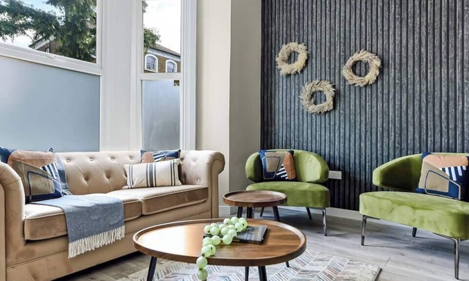 Thurlow Park Apartment | Elegant Retreat in London with Family-Friendly Amenities