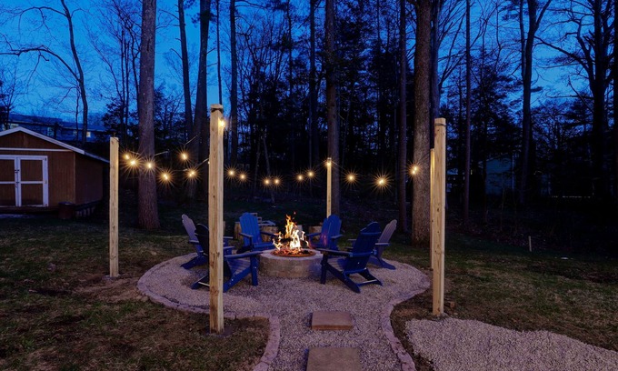 Saugerties House | Indulge in Saugerties: Hot Tub, Theater, Firepit Awaits!