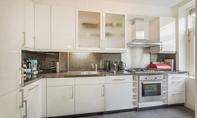 Rijnbuurt Apartment | Stylish Scandinavian Apartment near De Pijp, Amsterdam!