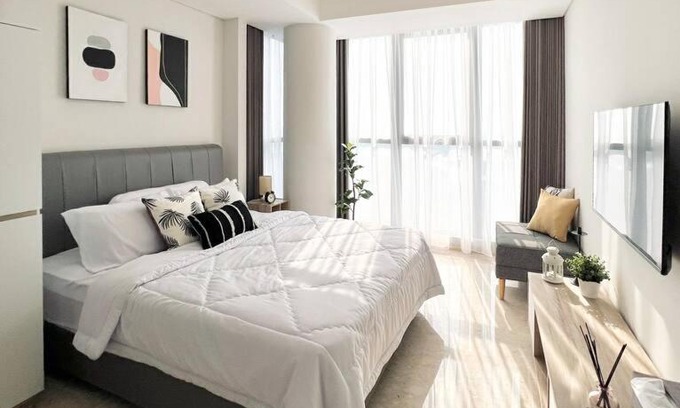 Pantai Indah Kapuk Apartment | Elegant Seaview 3 BR Condo with Pool at PIK