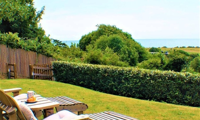 Hythe House | Inviting Seaview House with Hot Tub and Ocean Views