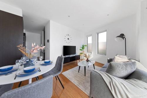 Caulfield North Apartment | Relaxing Retreat at Orrong - 4-Star Family-Friendly Stay