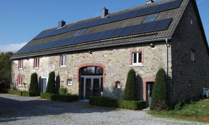 Sourbrodt House | Elegant Holiday Home in Sourbrodt with Sauna & Pool