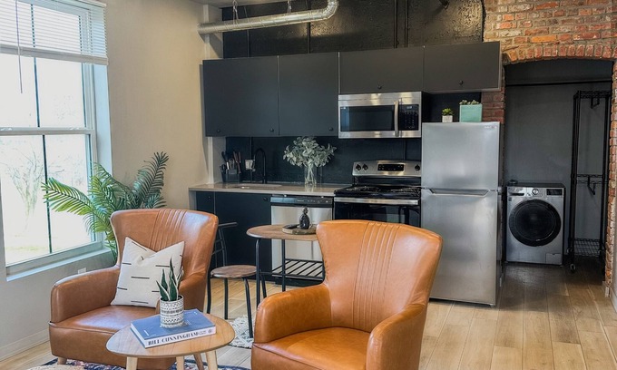 Detroit Apartment | Cozy Studio Retreat in Corktown, Detroit with Hot Tub
