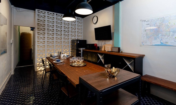 Yan Nawa House | Modern Townhome with Workspace - 5 Mins to Fun & Metro