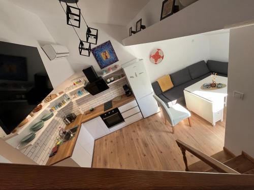 Vidin Apartment | Stylish Three-Bed Condo: Child-Friendly & Highly Rated