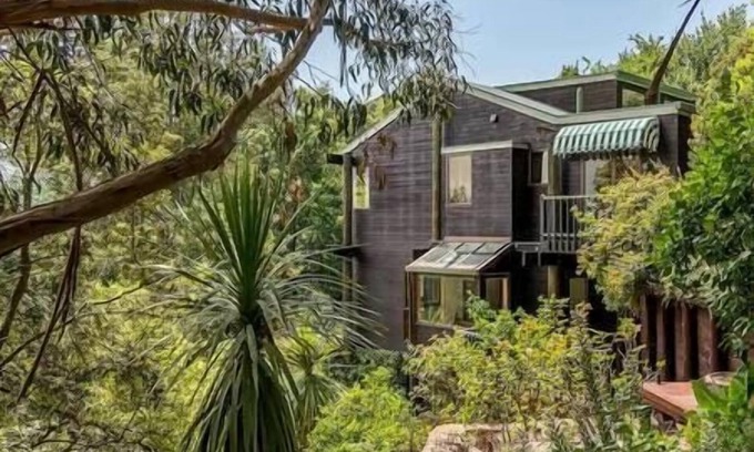 Cashmere House | Unique Treehouse Retreat with Kitchen in Paradise Awaits