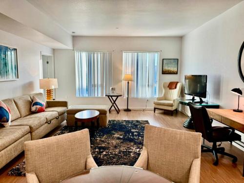 Little Tokyo Apartment | Stylish Urban Escape in Downtown Los Angeles