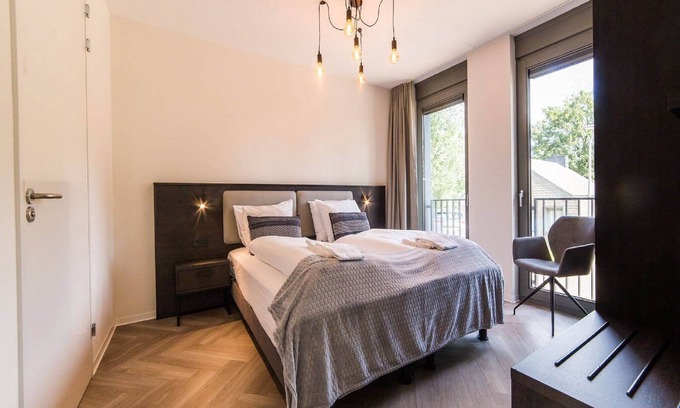 Maastricht House | Elegant Villa 4km from Maastricht with Pet-Friendly Amenities