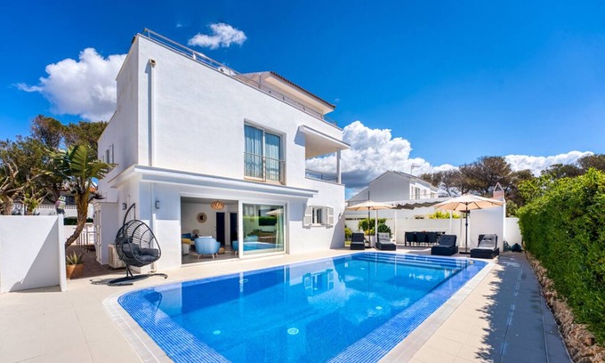 Cala Blanca Villa | Stylish Villa with Pool Close to Beaches in Cala Blanca