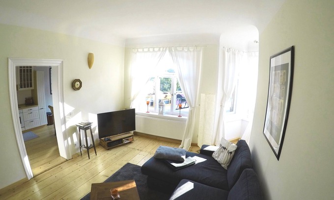 Dresden Apartment | Renovated Villa Near Elbradweg with Breakfast & Family Amenities