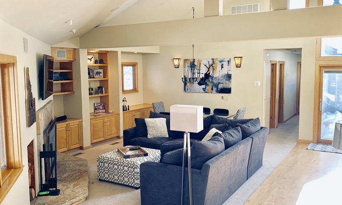 Sun Valley House | Modern Sun Valley Home with Hot Tub & High Guest Rating