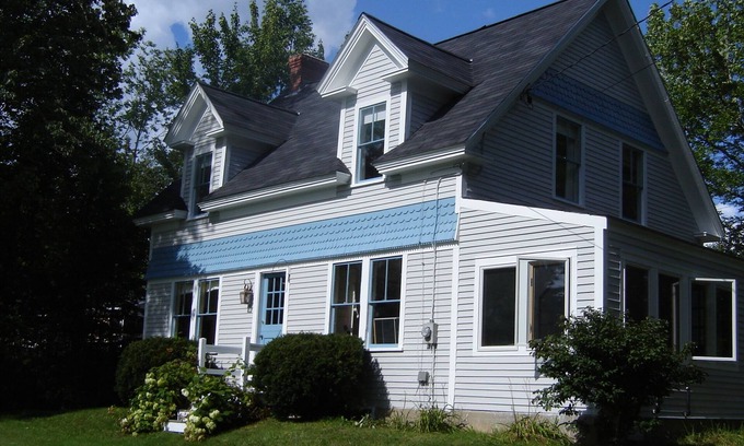 Brooksville Cottage | Updated Waterview Cottage Near Penobscot Bay - Sleeps 5