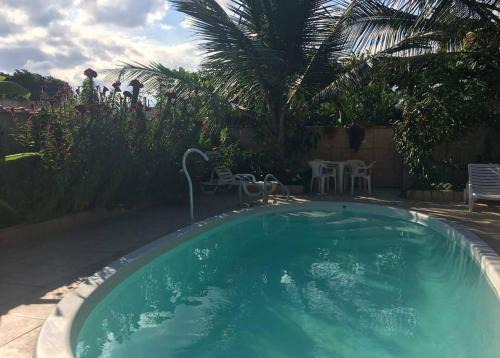 Bairro da Enseada House | Cozy Suite with WiFi, Steps from Caraguatatuba Beach