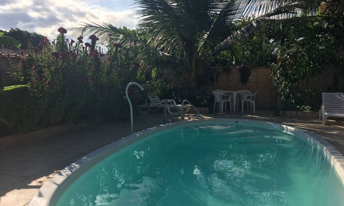 Bairro da Enseada Bed & Breakfast | Cozy Suíte 7 with WiFi, Steps from Caraguatatuba Beach