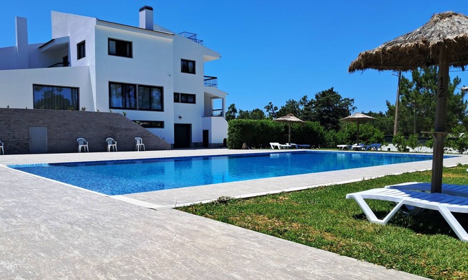 Castelo House | Experience Casa das Vinhas: Family-Friendly Retreat Near Beaches