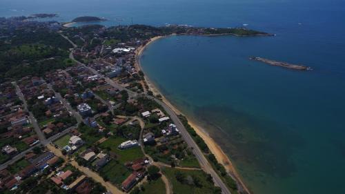 Meaipe Hotel | Seaside Retreat at Pousada Vista Bela with Breakfast & Views