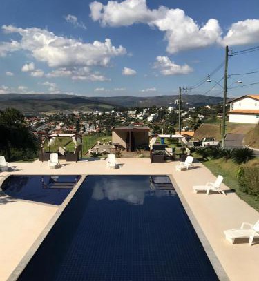Capitolio Apartment | Inviting Suite at Mirante Escarpas with Pool & Pet Friendly