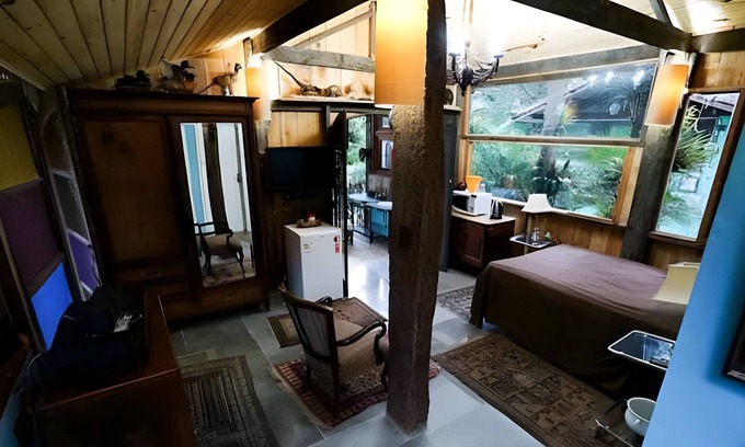 Embu das Artes House | Budget-Friendly Suíte Toledo with Pet-Friendly Amenities