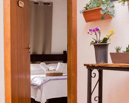 Jardim Andira Bed & Breakfast | Rated 10/10: Suítes Bela Joao e Maria with Breakfast Included